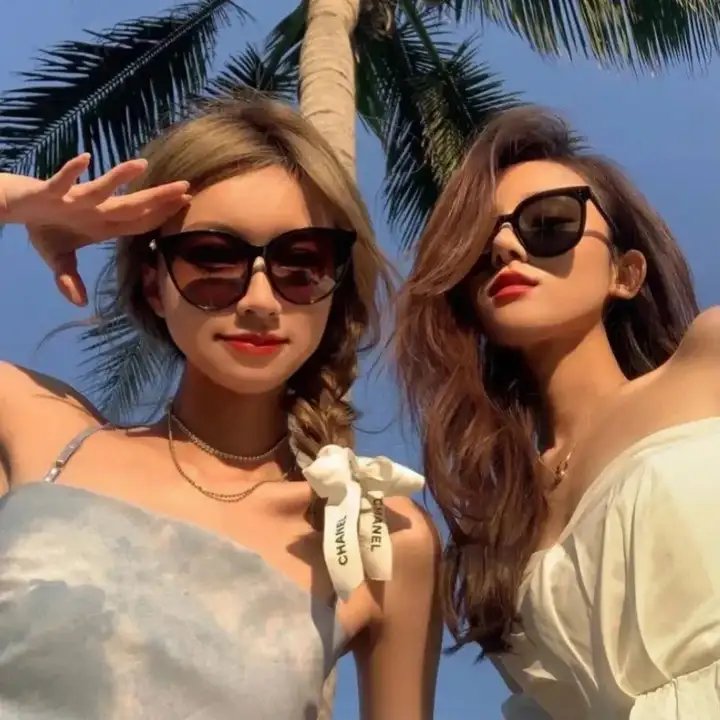 花花公子之千面女陪游